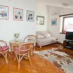 Magnolia Apartment *